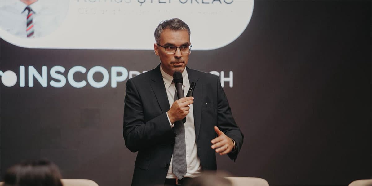 Remus Ștefureac presenting the INSCOP research
