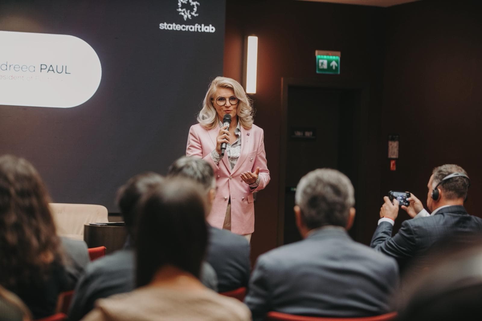 Andreea Paul speaking at the Statecraft Lab launch